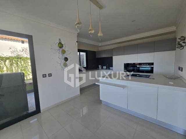 3 quarto Moradia para venda em Torviscas Centro y Alto, Adeje com piscina garagem - 1 480 000 € (Ref: 9676062)