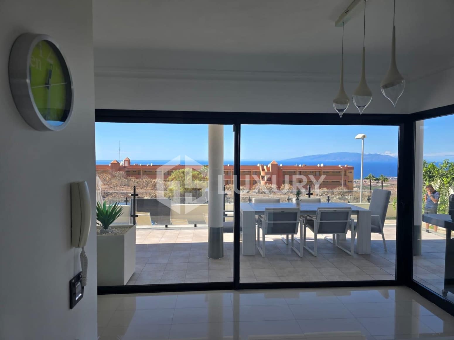 3 quarto Moradia para venda em Adeje com piscina garagem - 1 480 000 € (Ref: 9676062)