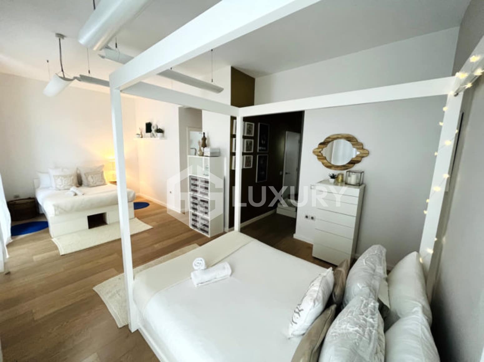 5 Zimmer Villa zu verkaufen in Adeje mit Pool Garage - 2.000.000 € (Ref: 9676063)