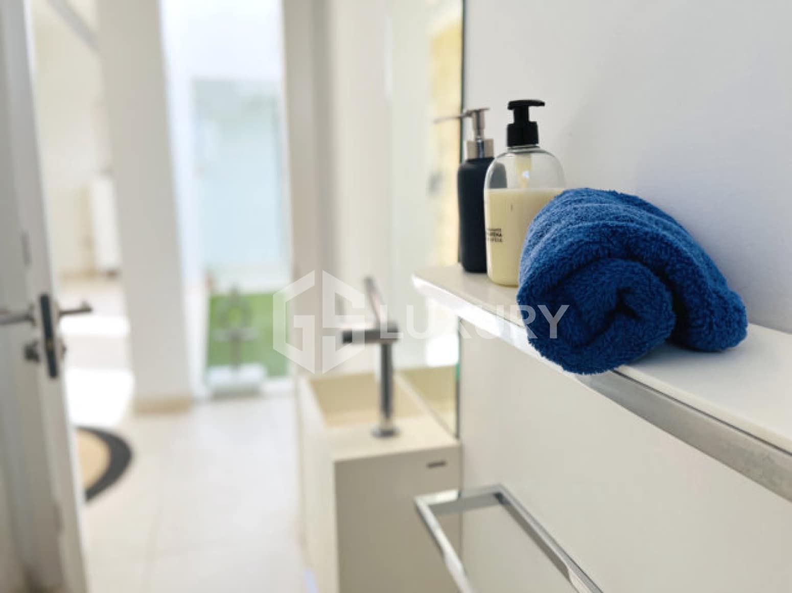 5 Zimmer Villa zu verkaufen in Adeje mit Pool Garage - 2.000.000 € (Ref: 9676063)