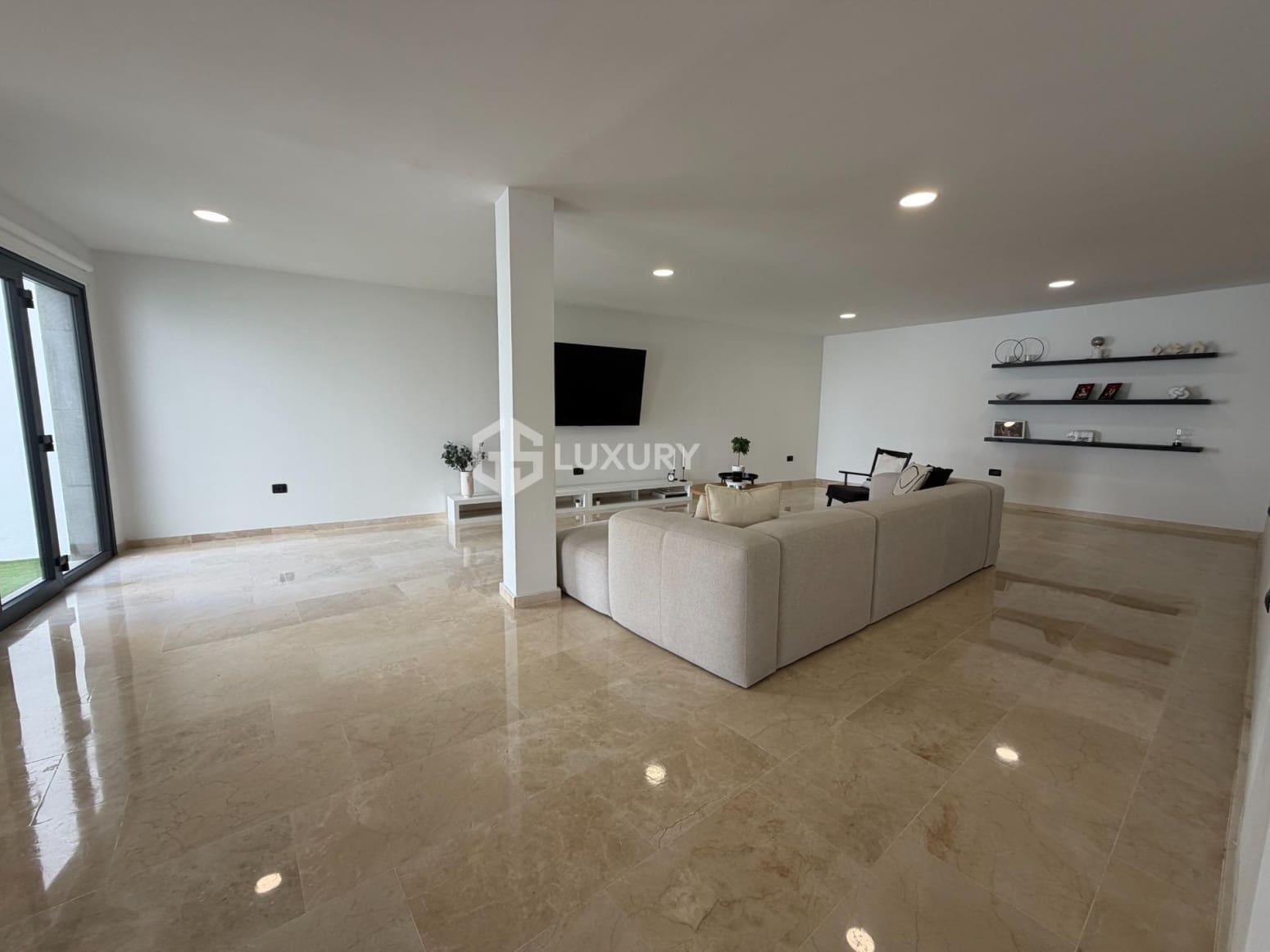 Chalet de 4 habitaciones en El Rosario en venta con garaje - 950.000 € (Ref: 9676065)