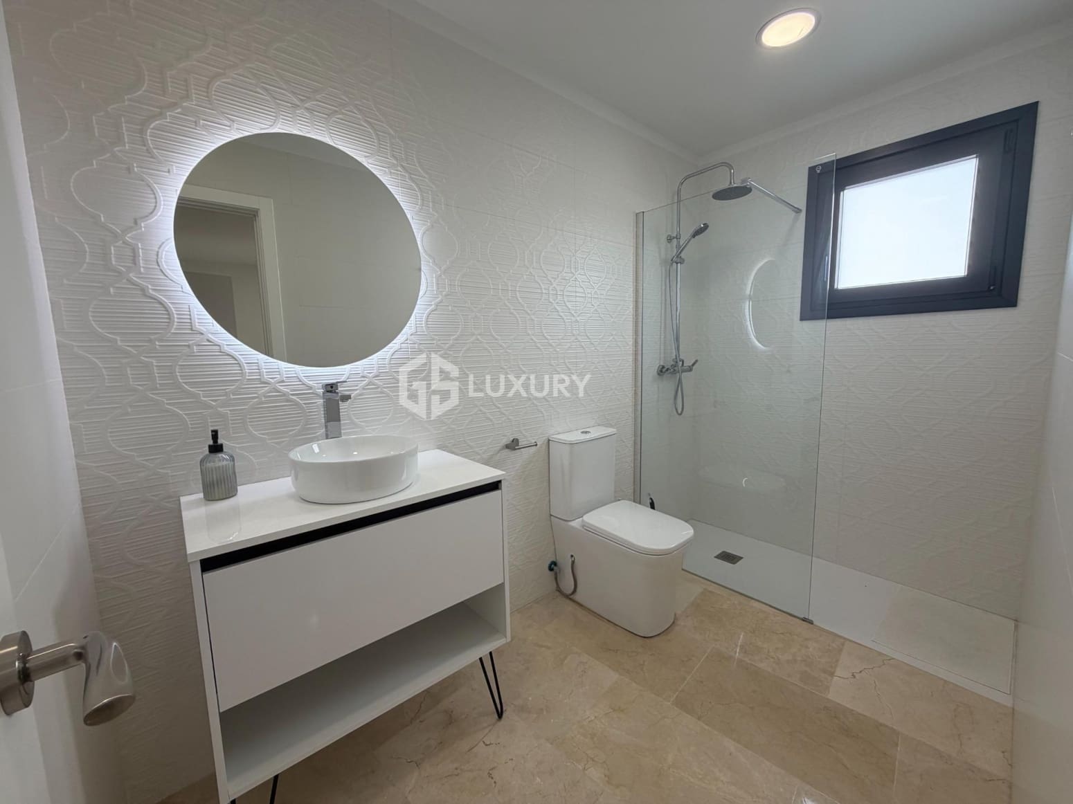 Chalet de 4 habitaciones en El Rosario en venta con garaje - 950.000 € (Ref: 9676065)