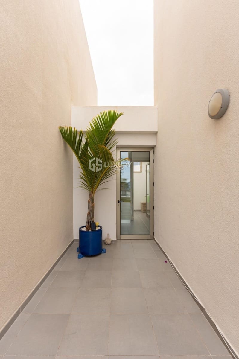 Chalet de 3 habitaciones en Adeje en venta con garaje - 1.690.000 € (Ref: 9676066)