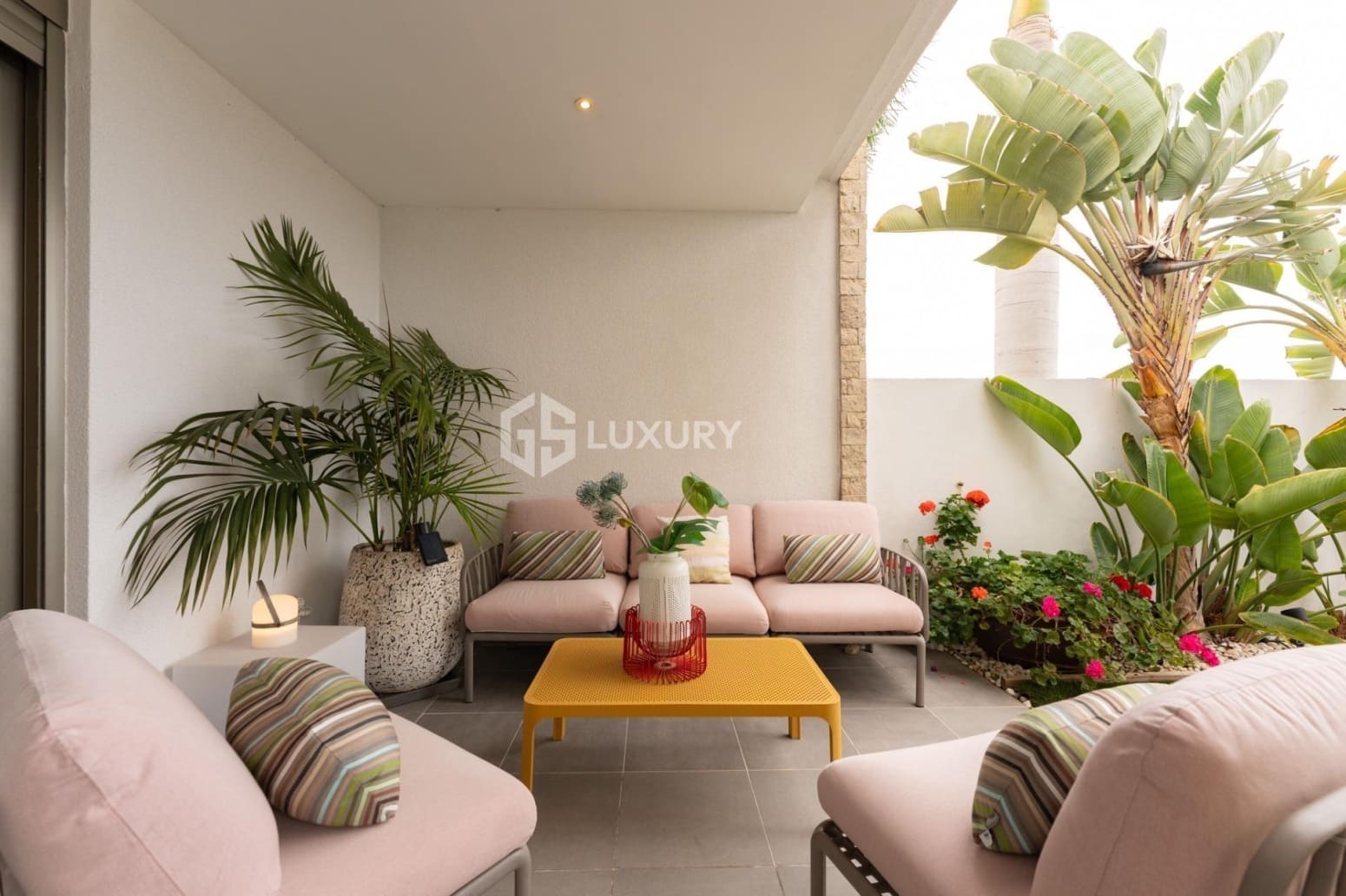 Chalet de 3 habitaciones en Adeje en venta con garaje - 1.690.000 € (Ref: 9676066)