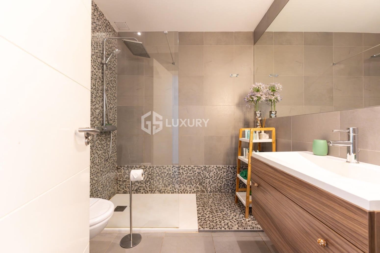 Chalet de 3 habitaciones en Adeje en venta con garaje - 1.690.000 € (Ref: 9676066)