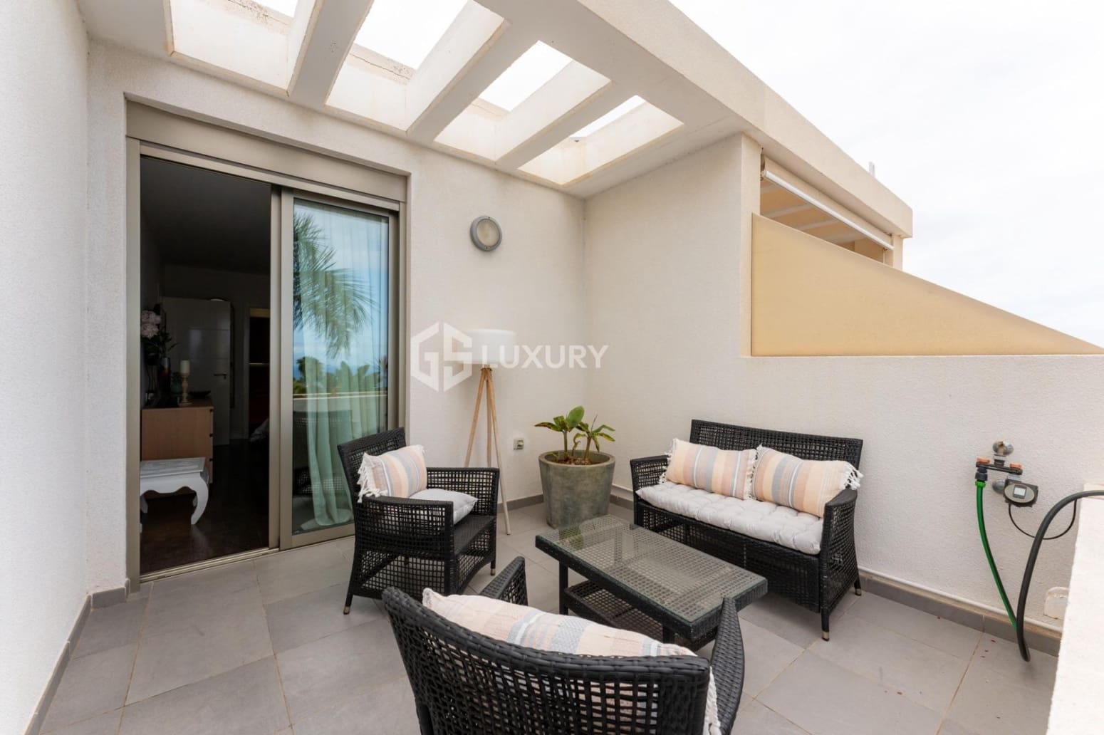 Chalet de 3 habitaciones en Adeje en venta con garaje - 1.690.000 € (Ref: 9676066)