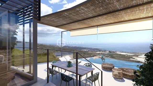 4 quarto Moradia para venda em Guía de Isora com garagem - 980 000 € (Ref: 9676070)