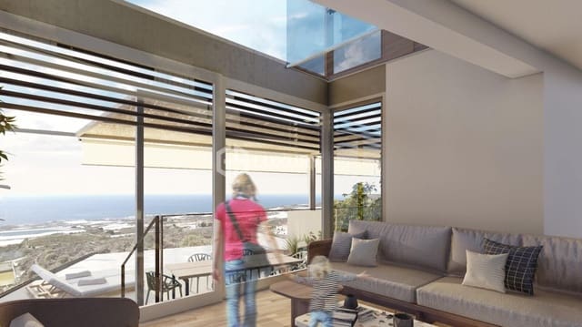 4 quarto Moradia para venda em Guía de Isora com garagem - 980 000 € (Ref: 9676070)