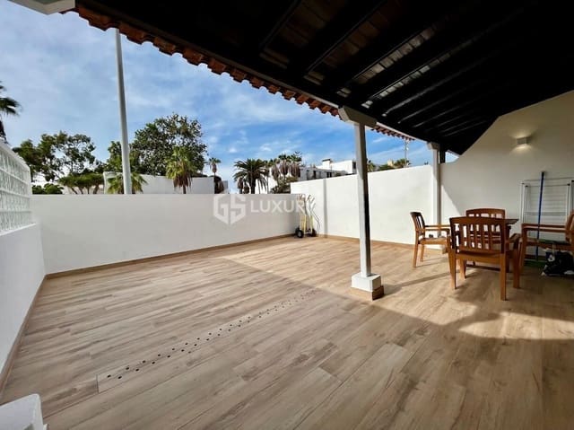 3 bedroom Villa for sale in Playa de las Americas, Arona - € 720,000 (Ref: 9676074)