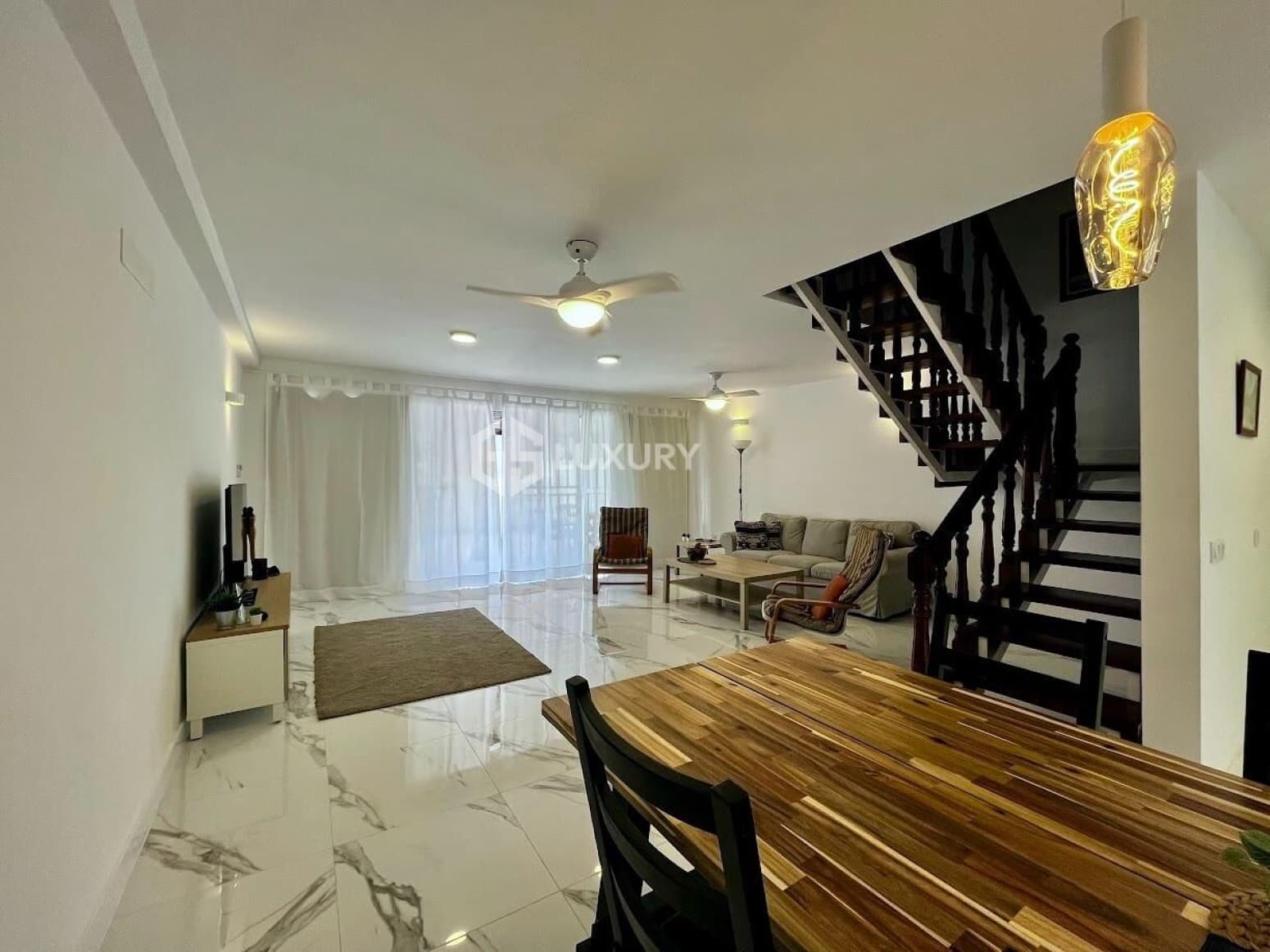 3 bedroom Villa for sale in Arona - € 720,000 (Ref: 9676074)