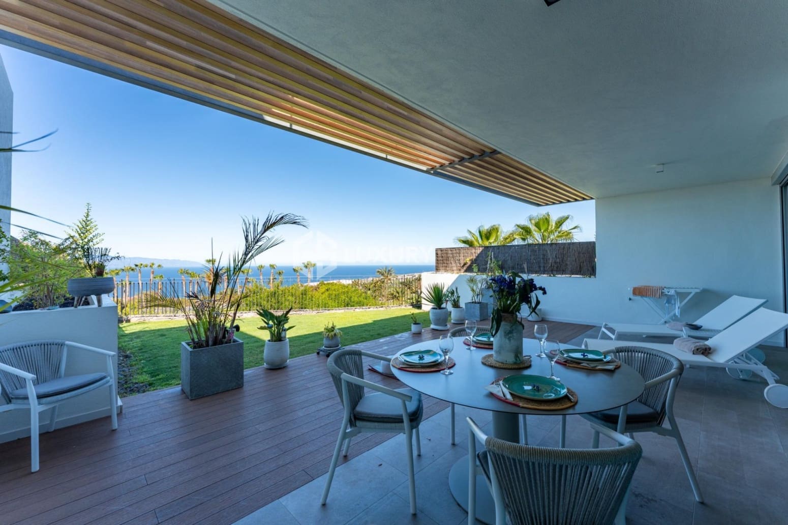 2 makuuhuone Asunto myytävänä paikassa Guia de Isora mukana 
autotalli - 1 250 000 € (Ref: 9676075)