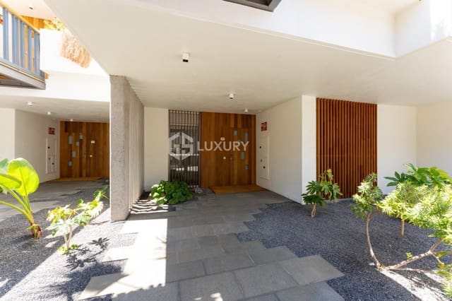 2 sovrum Lägenhet till salu i Guía de Isora med garage - 1 250 000 € (Ref: 9676075)