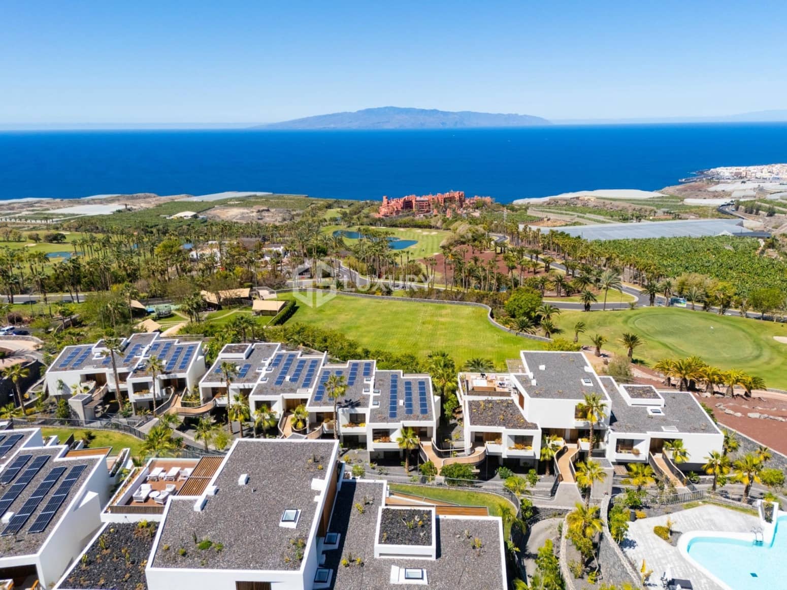 2 makuuhuone Asunto myytävänä paikassa Guia de Isora mukana 
autotalli - 1 250 000 € (Ref: 9676075)