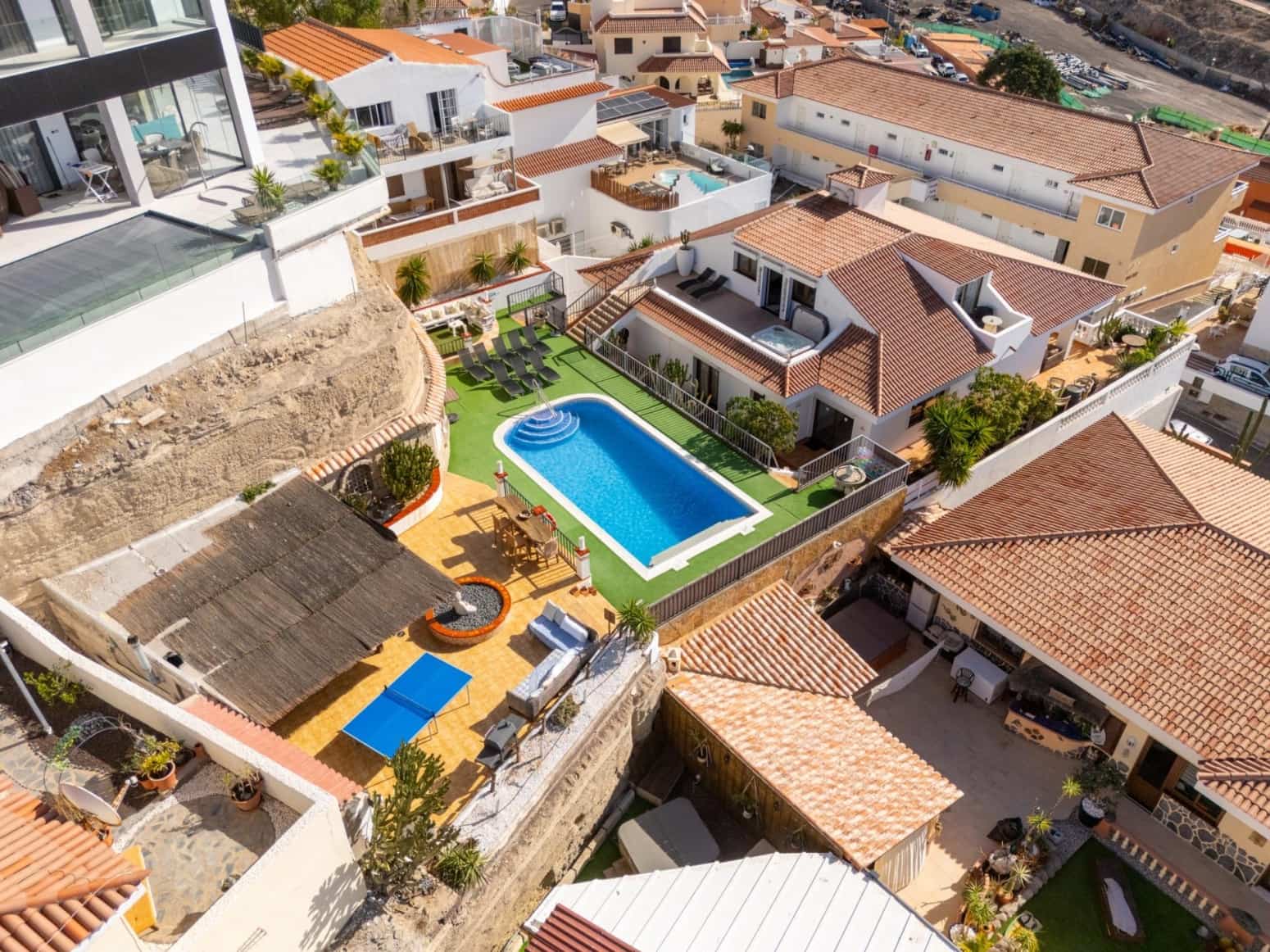 Chalet de 7 habitaciones en Adeje en venta con garaje - 1.600.000 € (Ref: 9676076)