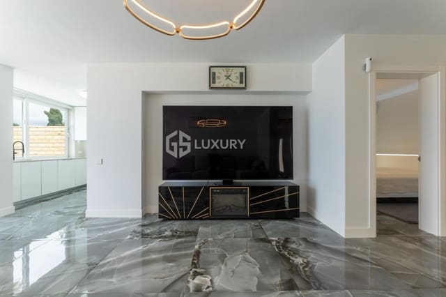 7 sypialnia Willa na sprzedaż w Playa del Duque, Adeje z garażem - 2 350 000 € (Ref: 9676077)