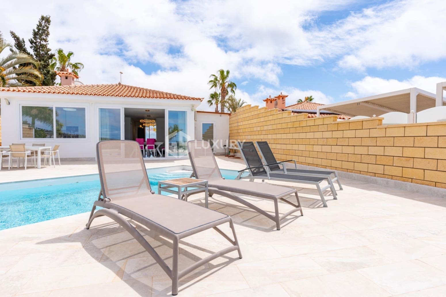 7 sypialnia Willa na sprzedaż w Adeje z garażem - 2 350 000 € (Ref: 9676077)