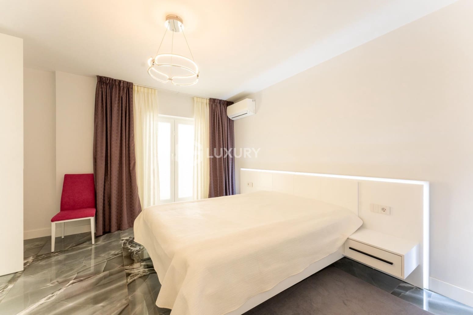 7 sypialnia Willa na sprzedaż w Adeje z garażem - 2 350 000 € (Ref: 9676077)