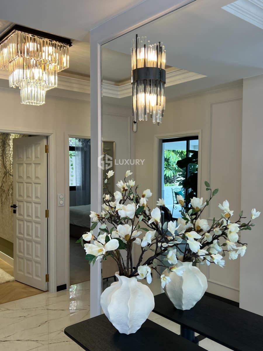 4 bedroom Villa for sale in Adeje with garage - € 2,600,000 (Ref: 9676078)