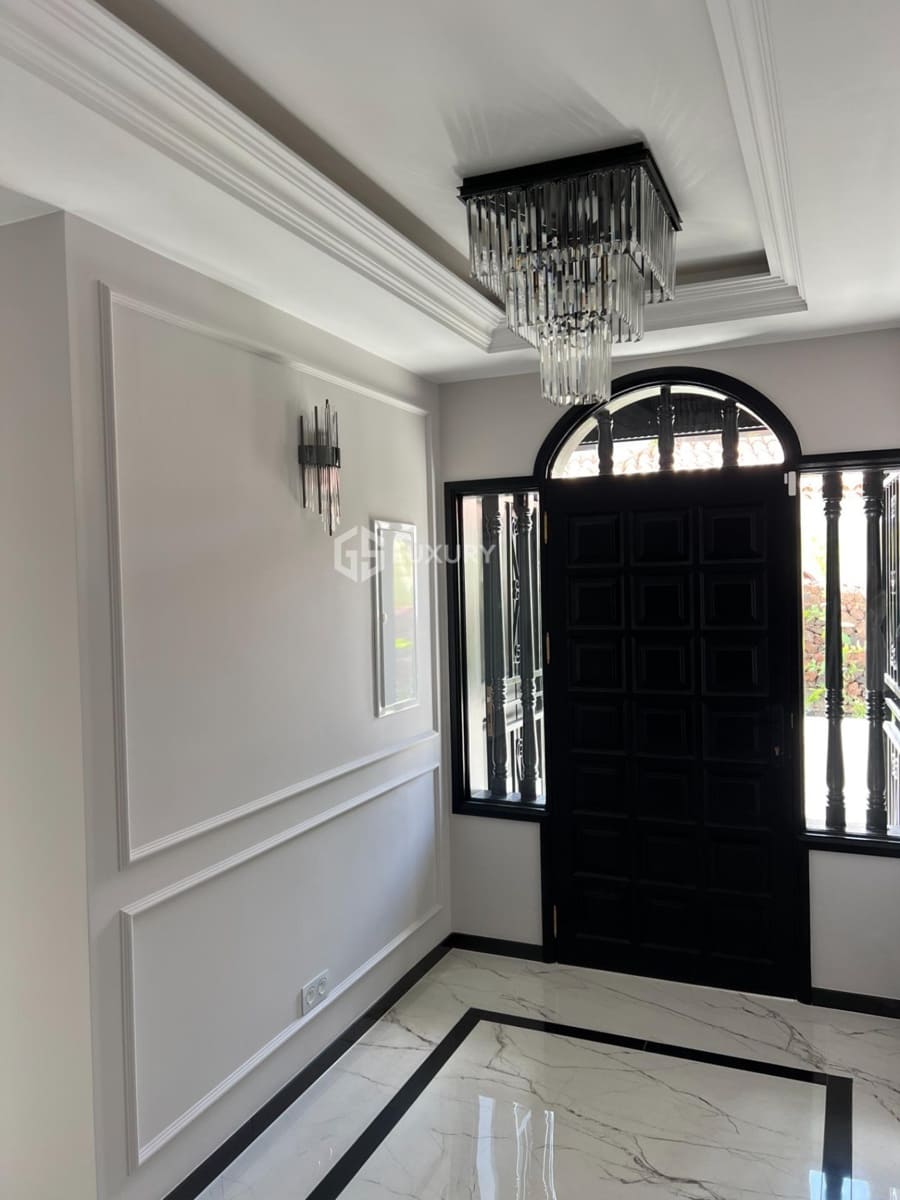 4 bedroom Villa for sale in Adeje with garage - € 2,600,000 (Ref: 9676078)