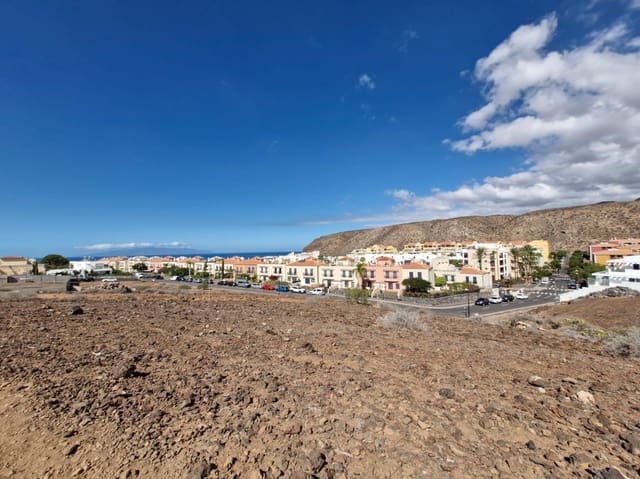 Building Plot for sale in Arona - € 1,600,000 (Ref: 9676079)