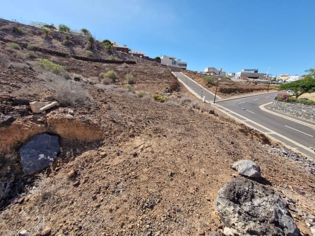 Building Plot for sale in Arona - € 1,600,000 (Ref: 9676079)