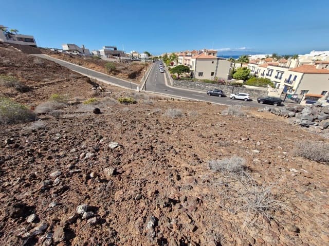 Building Plot for sale in Arona - € 1,600,000 (Ref: 9676079)