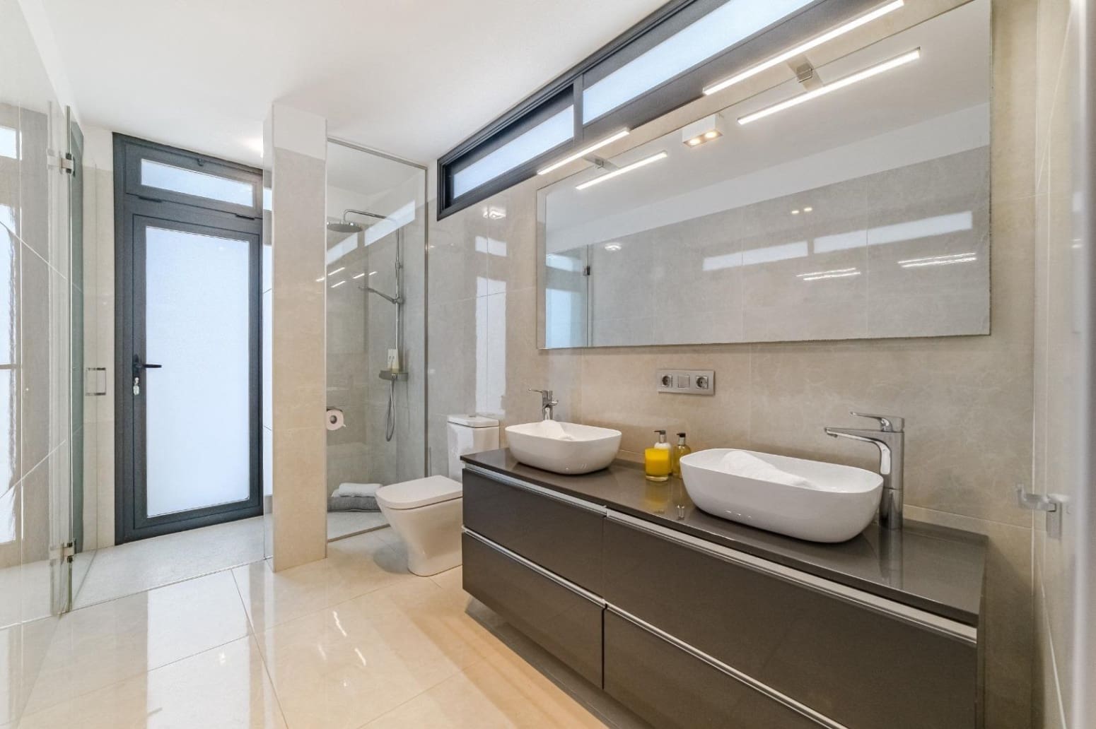 4 slaapkamer Villa te koop in Adeje met garage - € 2.450.000 (Ref: 9676080)