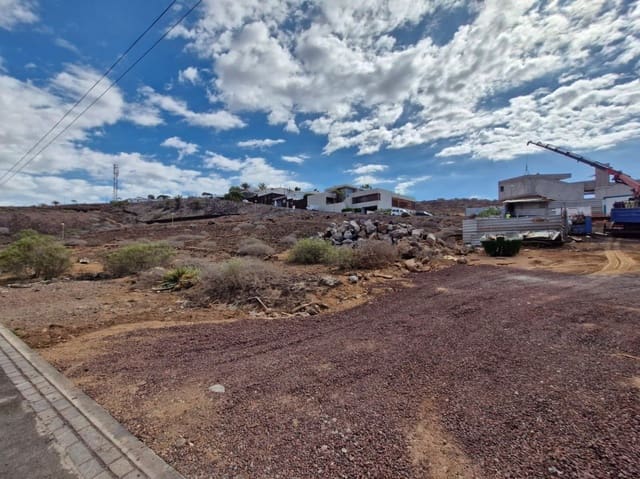 Building Plot for sale in Arona - € 2,520,000 (Ref: 9676081)