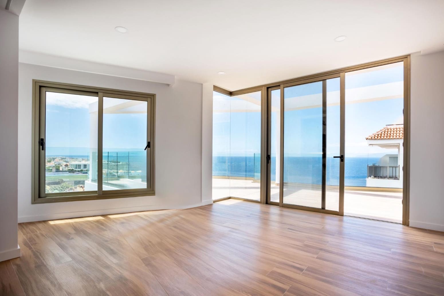 4 camera da letto Appartamento in vendita in Santiago del Teide con garage - 1.150.000 € (Rif: 9676083)