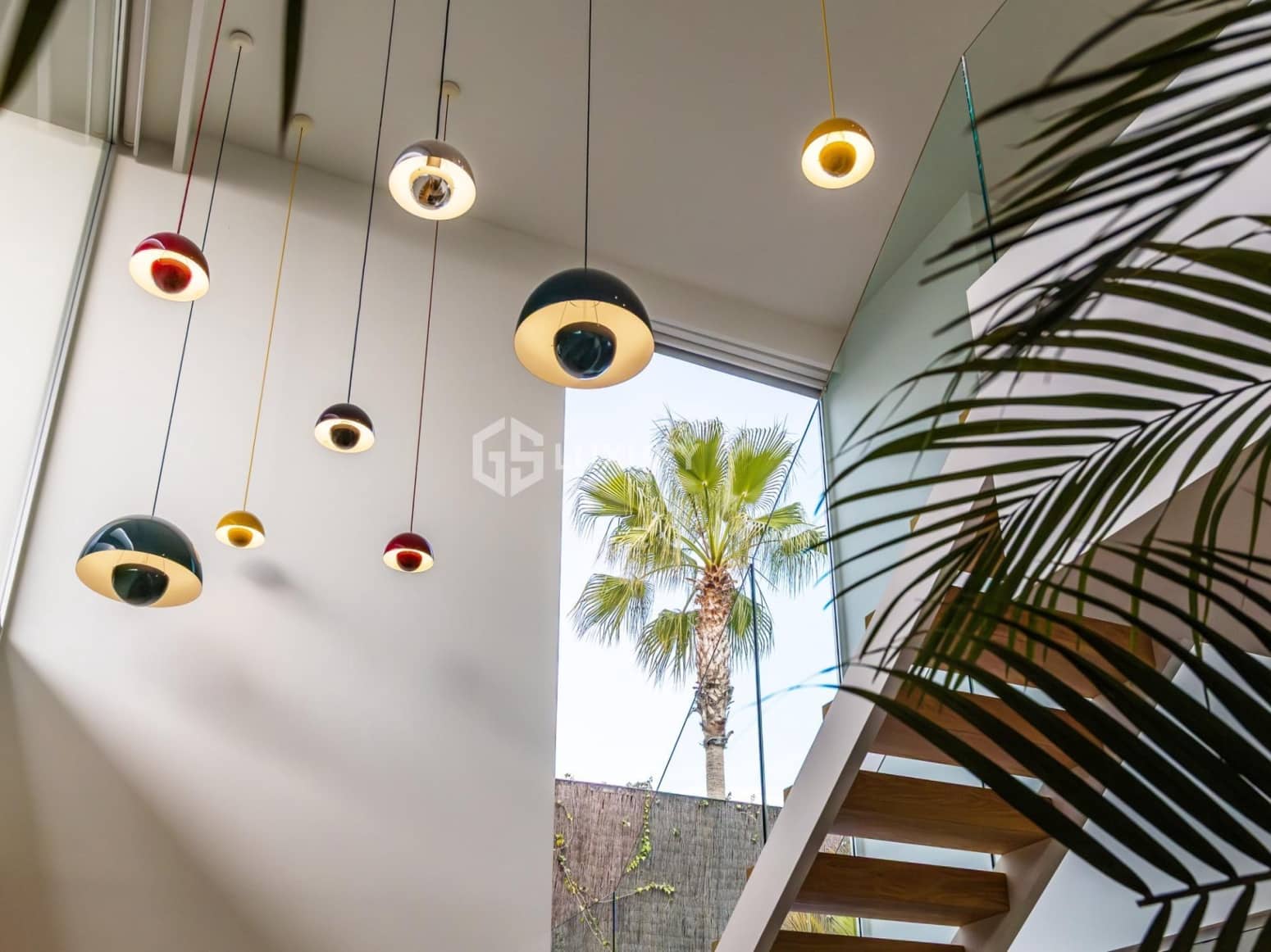 6 bedroom Villa for sale in Guia de Isora with garage - € 8,500,000 (Ref: 9676087)