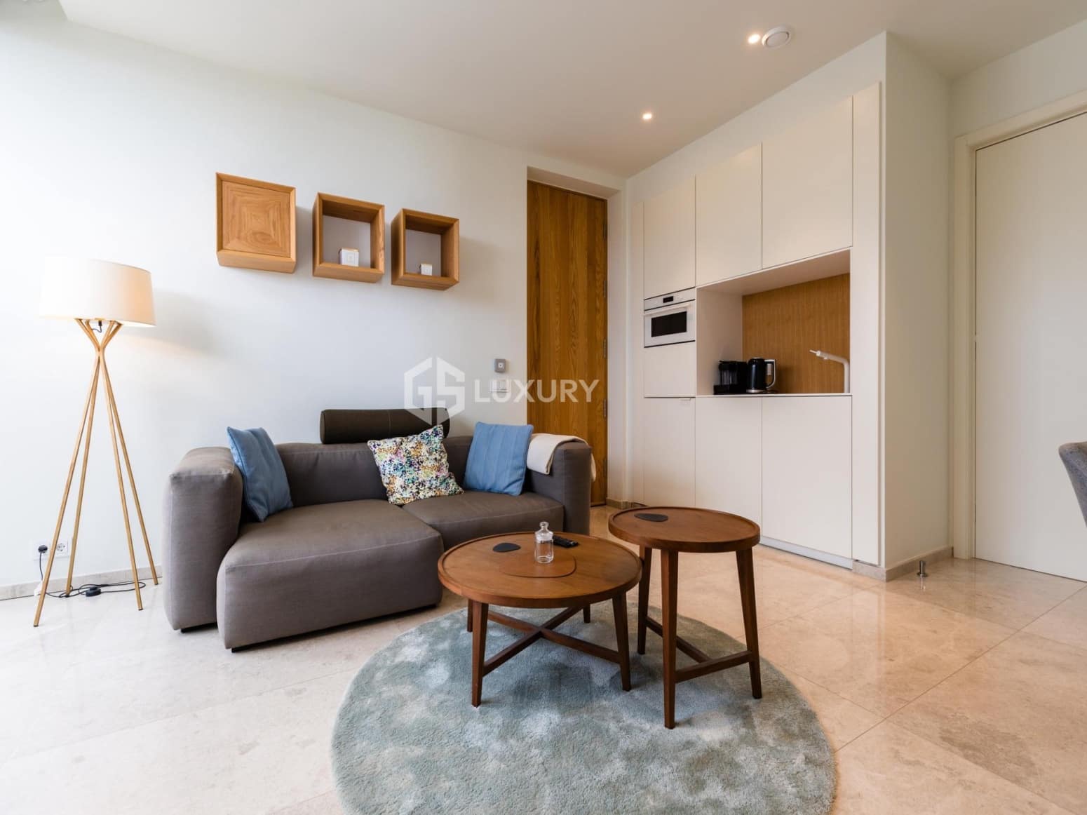 6 bedroom Villa for sale in Guia de Isora with garage - € 8,500,000 (Ref: 9676087)