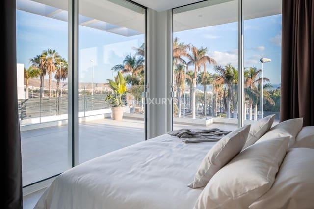 3 quarto Moradia para venda em La Caldera, Adeje com garagem - 1 912 900 € (Ref: 9676088)