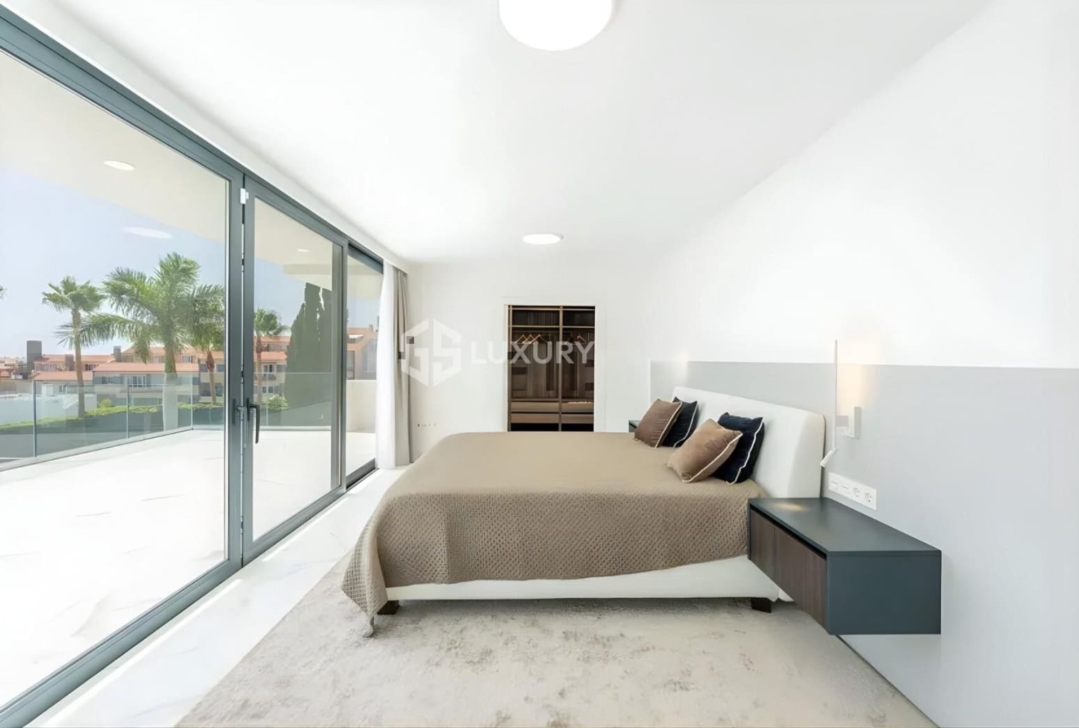 3 quarto Moradia para venda em Adeje com garagem - 3 500 000 € (Ref: 9676089)