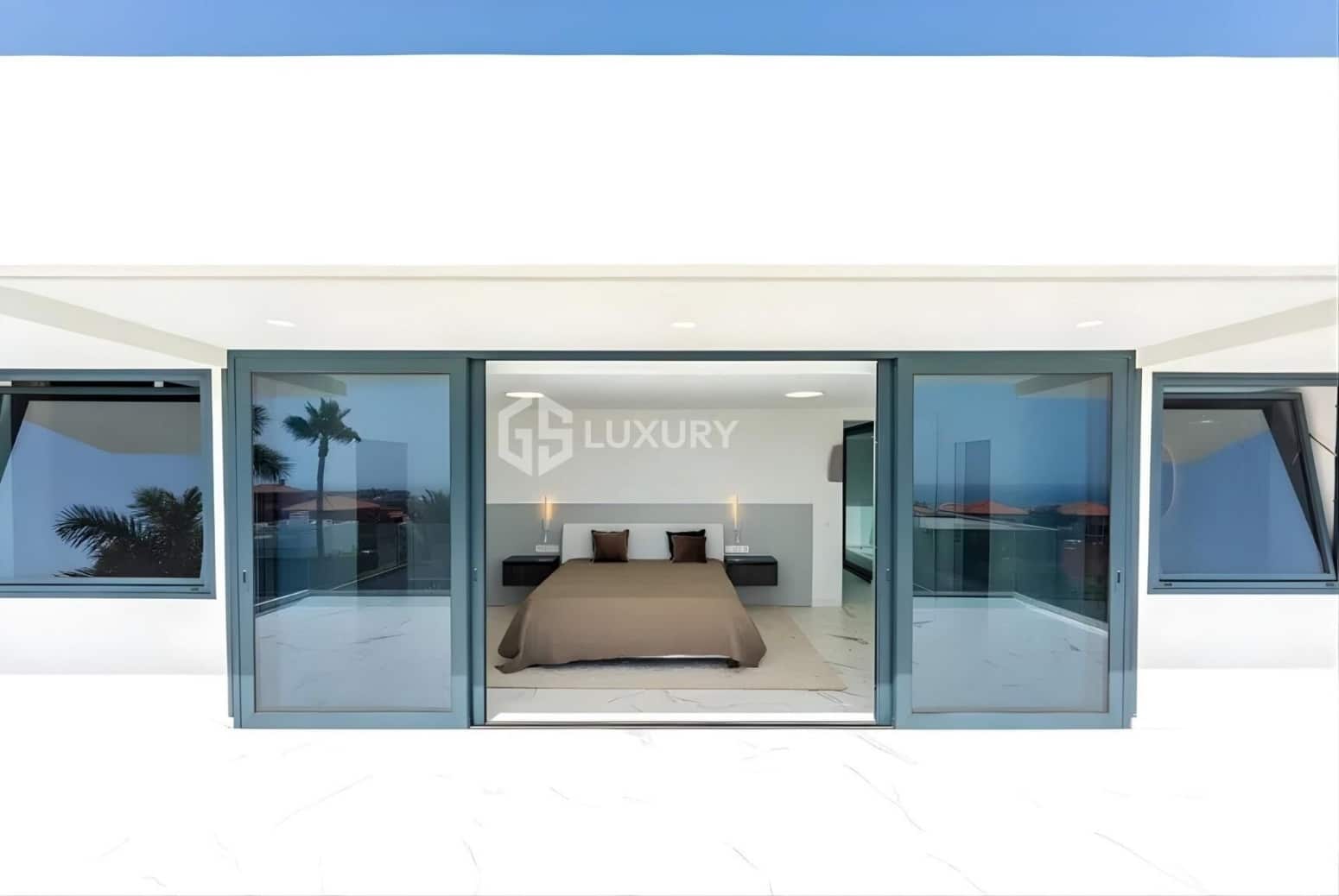 3 quarto Moradia para venda em Adeje com garagem - 3 500 000 € (Ref: 9676089)