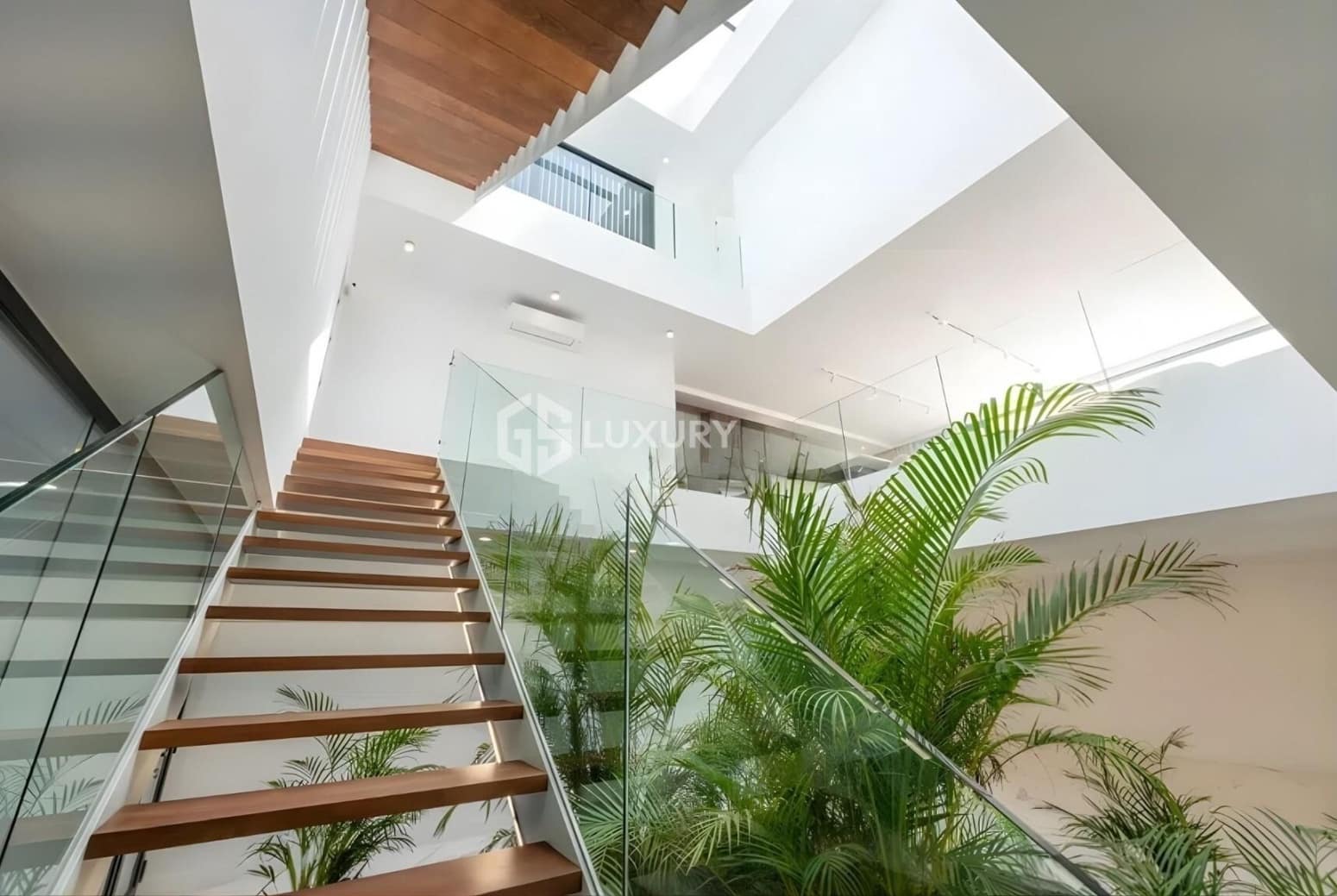 3 quarto Moradia para venda em Adeje com garagem - 3 500 000 € (Ref: 9676089)