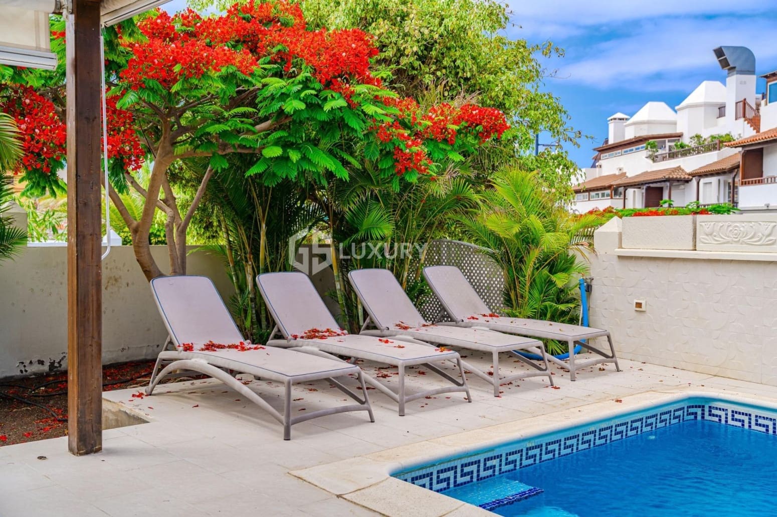 5 sypialnia Willa na sprzedaż w Adeje z garażem - 2 200 000 € (Ref: 9676091)