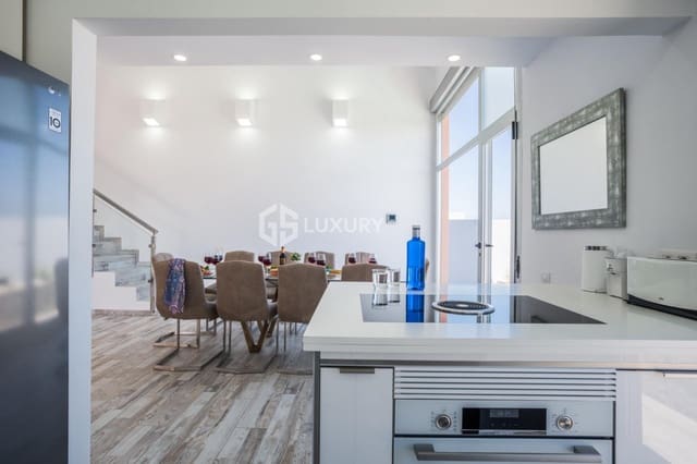 5 sypialnia Willa na sprzedaż w Antigua z garażem - 655 000 € (Ref: 9676092)