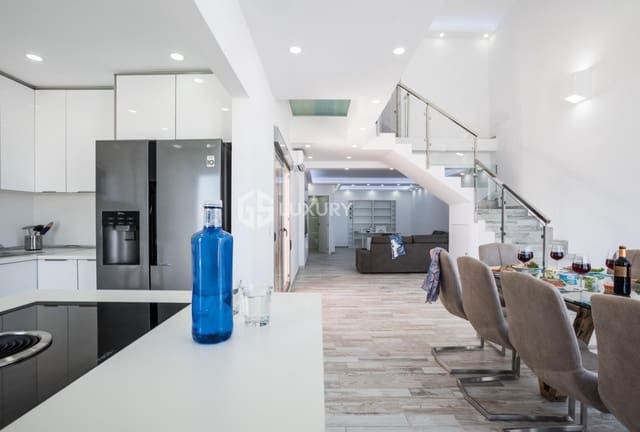 5 sypialnia Willa na sprzedaż w Antigua z garażem - 655 000 € (Ref: 9676092)