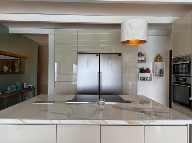 5 bedroom Villa for sale in Tuineje with garage - € 969,000 (Ref: 9676093)