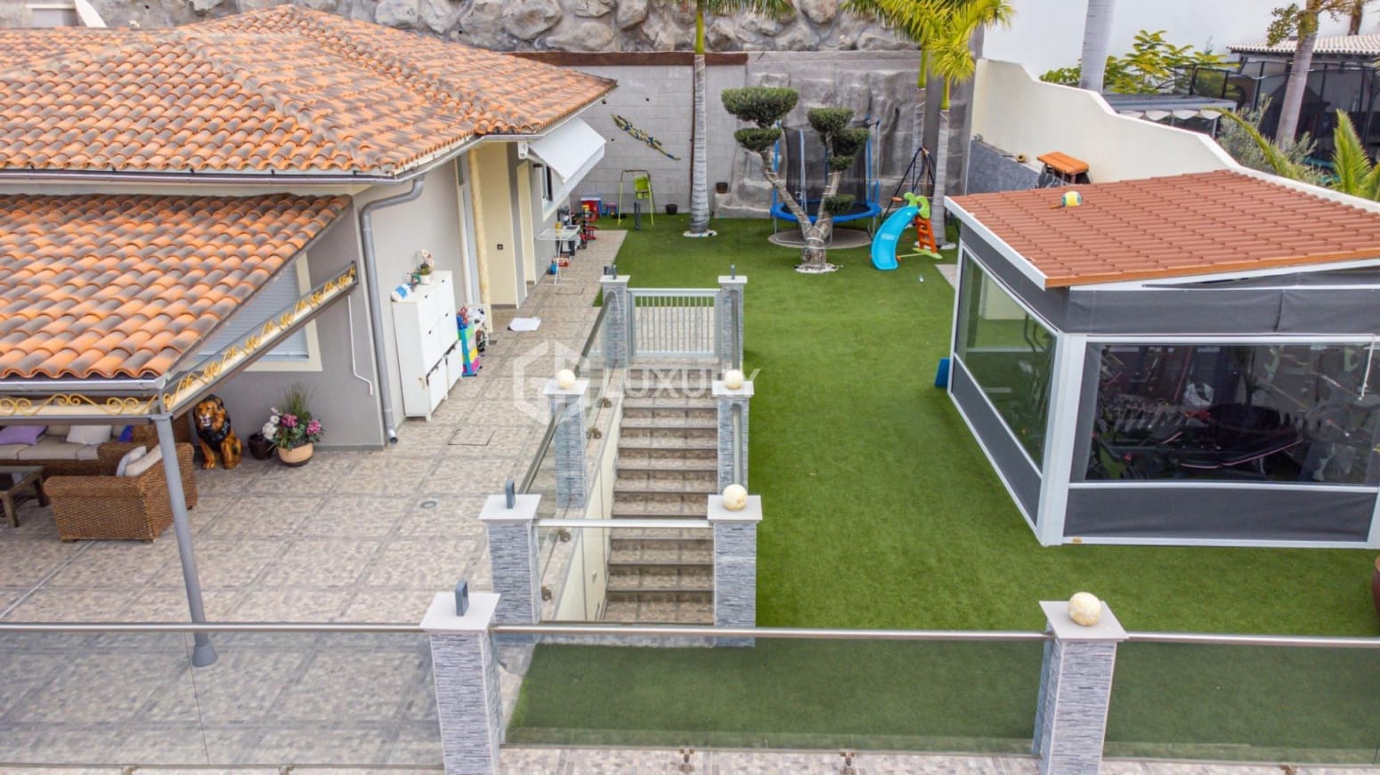 3 quarto Moradia para venda em Adeje com garagem - 1 140 000 € (Ref: 9676094)