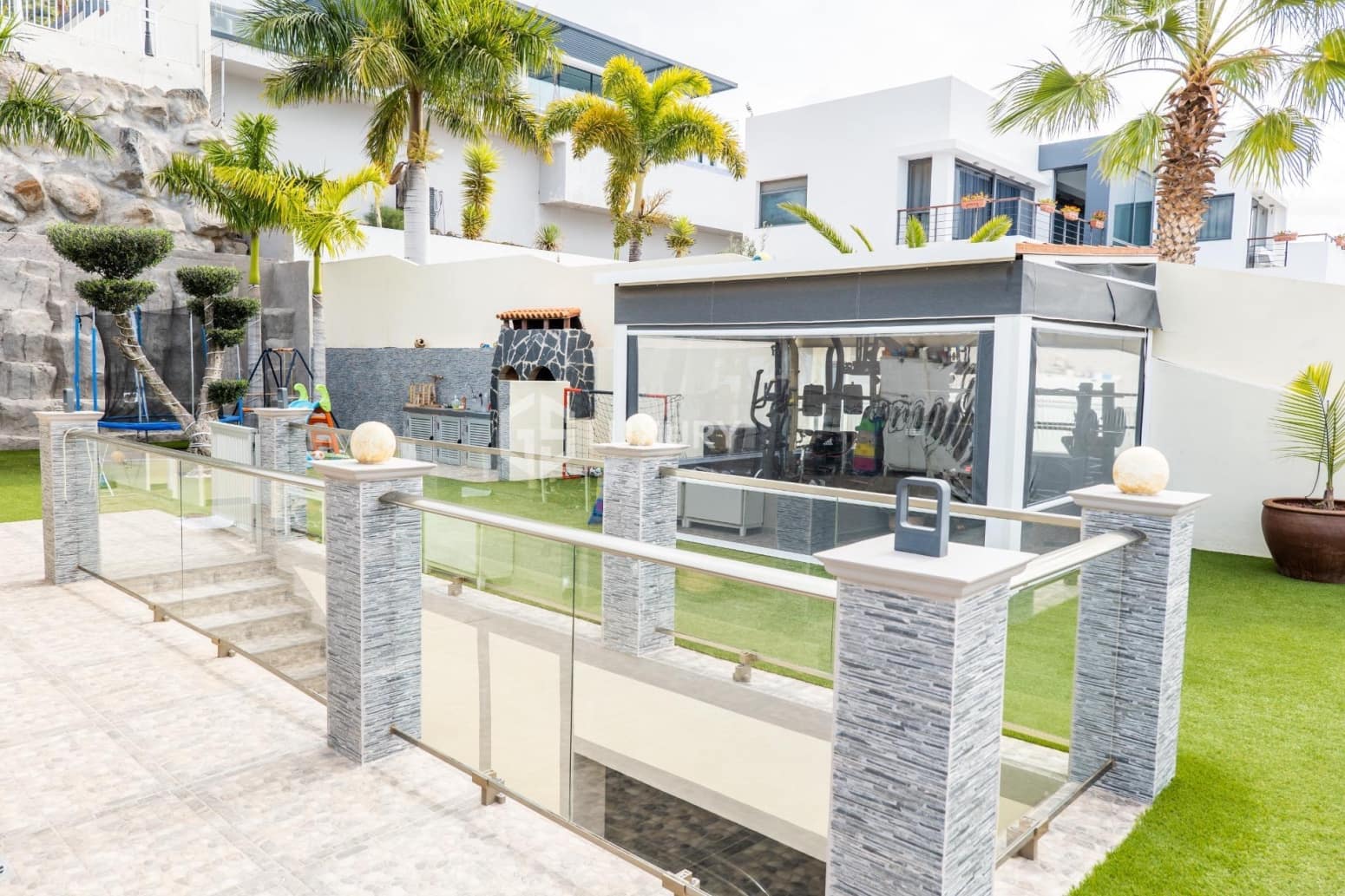 3 quarto Moradia para venda em Adeje com garagem - 1 140 000 € (Ref: 9676094)