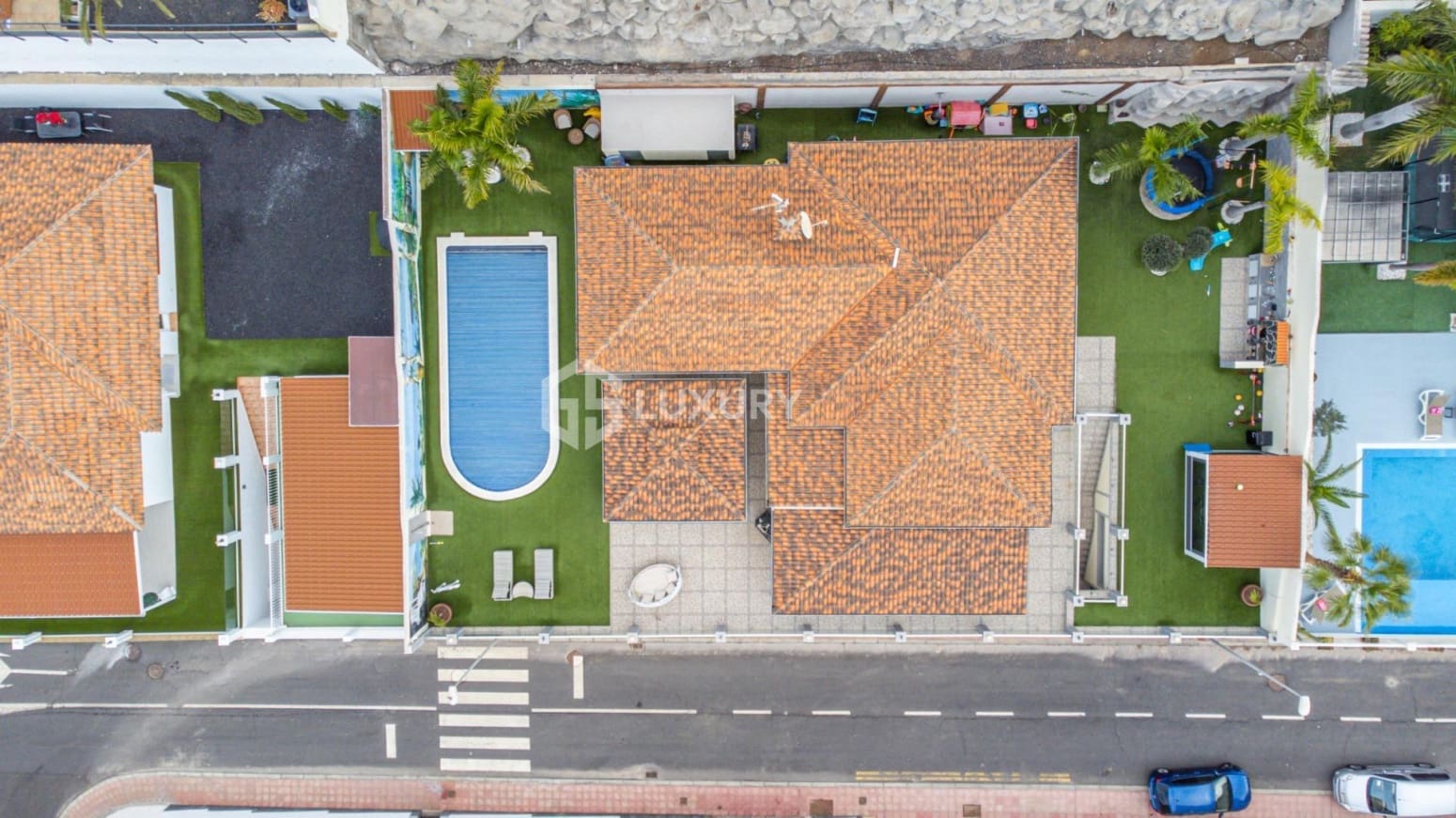 3 quarto Moradia para venda em Adeje com garagem - 1 140 000 € (Ref: 9676094)