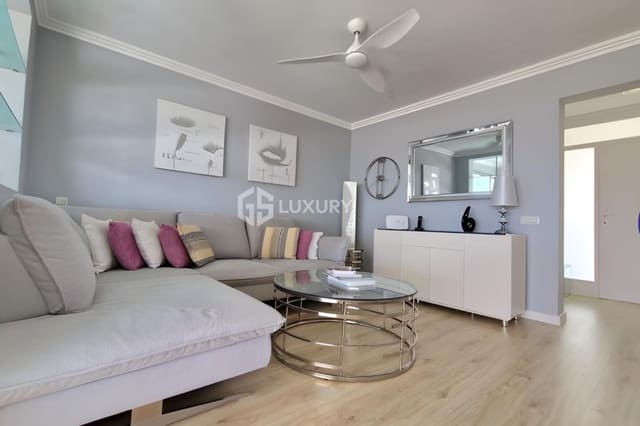 3 makuuhuone Huvila myytävänä paikassa Playa de Fañabé Alto, Adeje mukana 
autotalli - 1 095 000 € (Ref: 9676096)