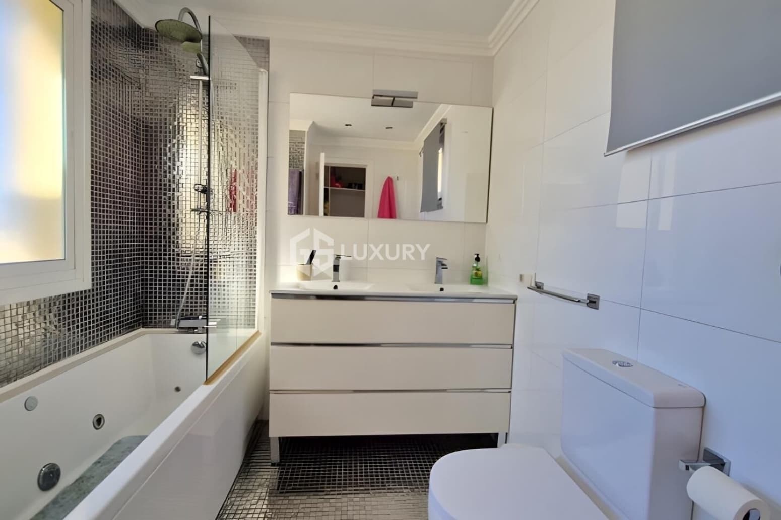 3 Zimmer Villa zu verkaufen in Adeje mit Garage - 1.095.000 € (Ref: 9676096)