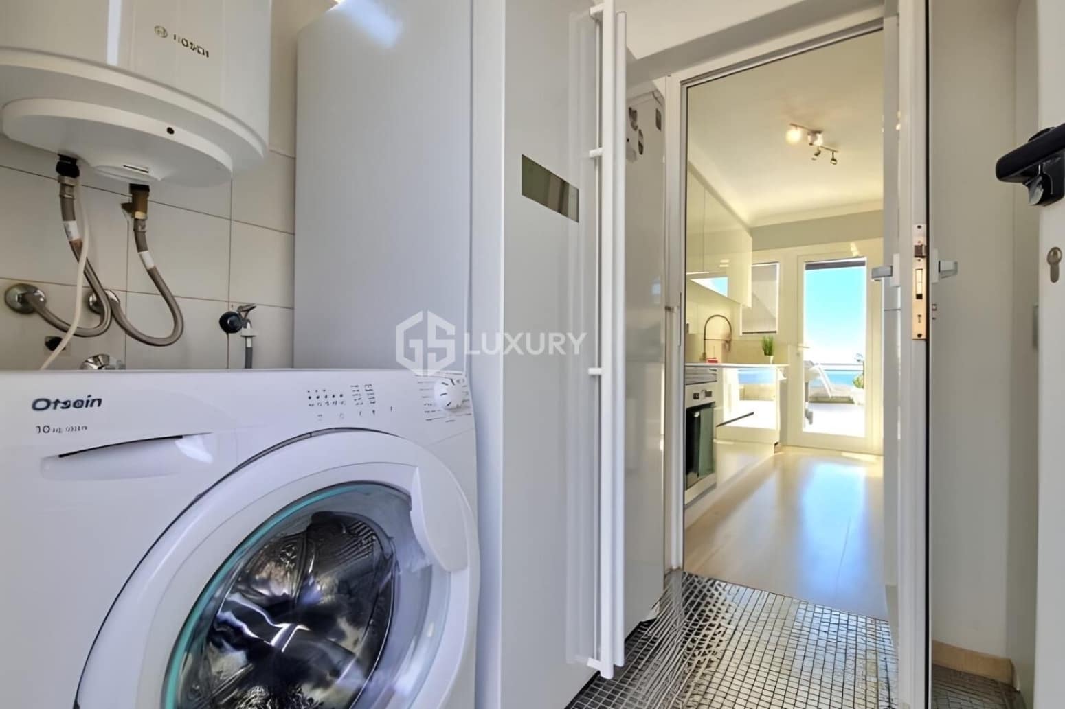 3 Zimmer Villa zu verkaufen in Adeje mit Garage - 1.095.000 € (Ref: 9676096)