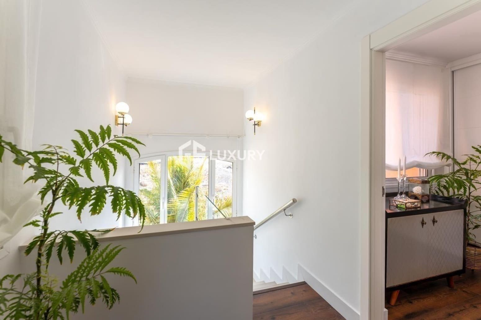 4 Zimmer Villa zu vermieten in Adeje mit Garage - 10.000 € (Ref: 9676097)