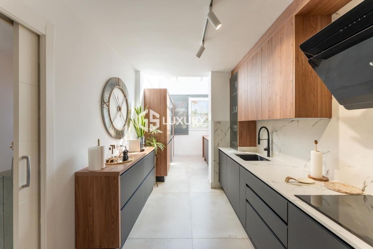 4 Zimmer Villa zu vermieten in Adeje mit Garage - 10.000 € (Ref: 9676097)