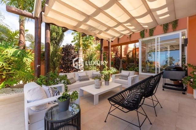 4 Zimmer Villa zu vermieten in La Caleta Adeje, Adeje mit Garage - 10.000 € (Ref: 9676097)