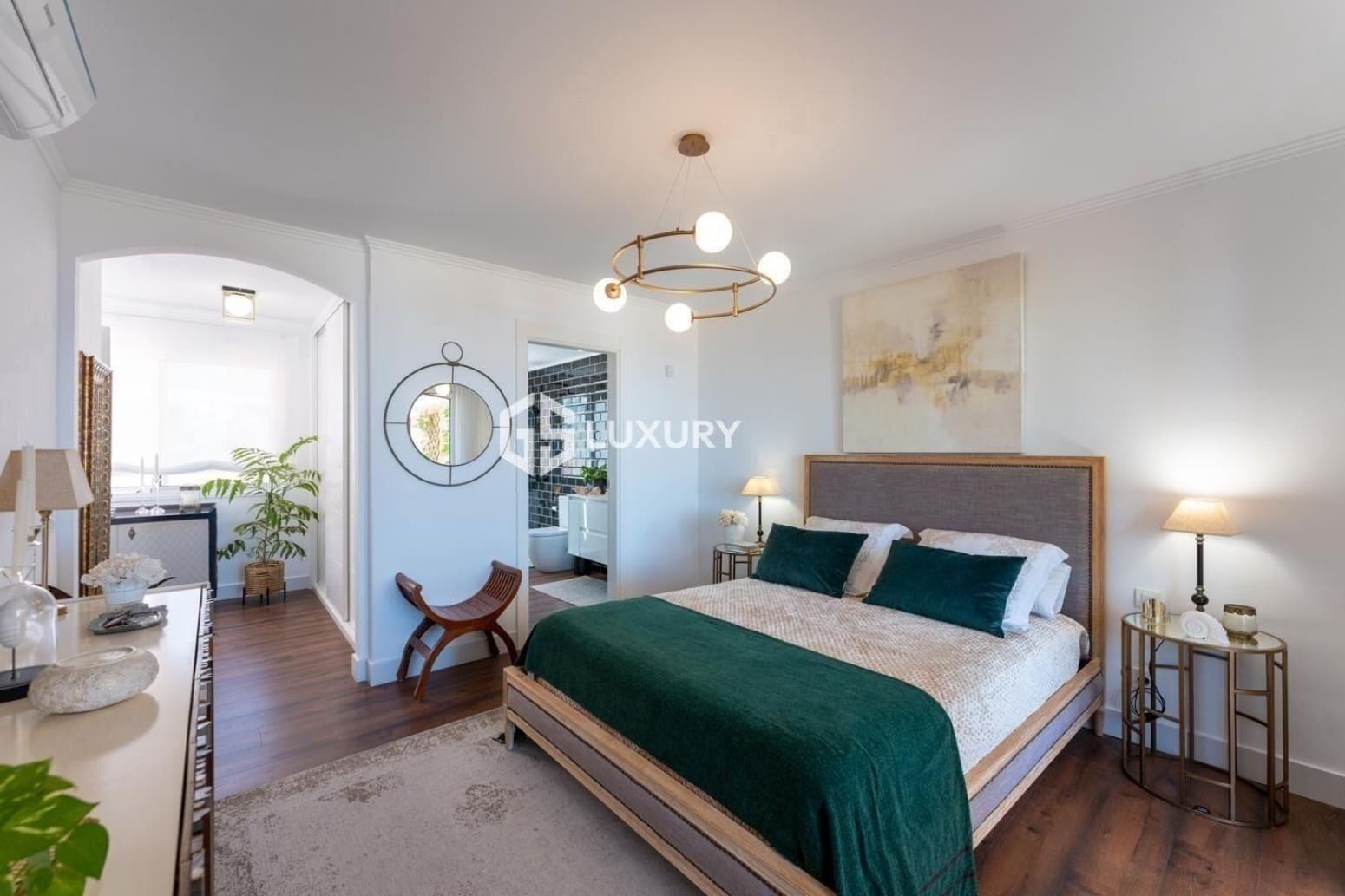 4 Zimmer Villa zu vermieten in Adeje mit Garage - 10.000 € (Ref: 9676097)