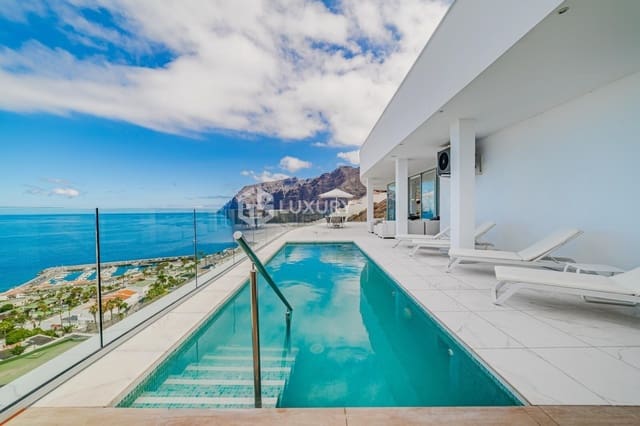 3 bedroom Flat for sale in Los Gigantes, Santiago del Teide with garage - € 2,090,000 (Ref: 9676098)